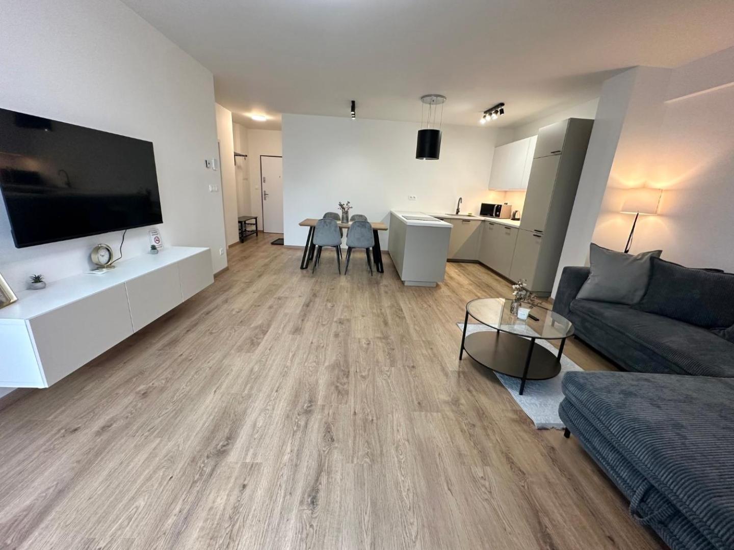 2 Room Apartment, New Building, Balcony, 208 Rovinka Экстерьер фото